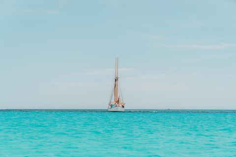 Excursion en bateau à voile en bois d&#039;Ibiza à Formentera