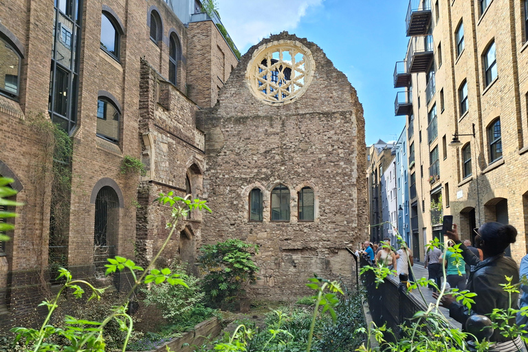 London: Medieval History Walking Tour from The Tower