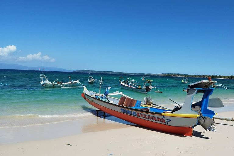Lombok: Pink Beach & Gili Islands Snorkeling with Boat Trip