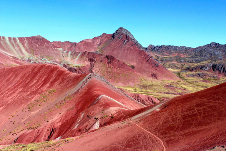 Cusco : Journée guidée avec repas dans la montagne de l&#039;arc-en-ciel et la vallée rouge