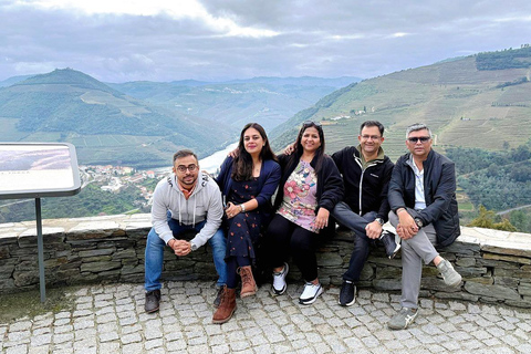 Half Day Douro Valley Tour with Cruise and Winery Lunch
