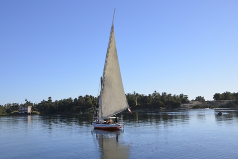 Kairo: 1 eller 2 timmars Felucca-tur på Nilen med transferUthyrning av felucka i en timme