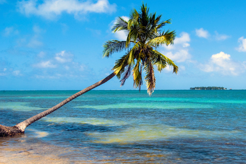 San Pedro Sula: Belize Cays Private Full-Day Caribbean Tour