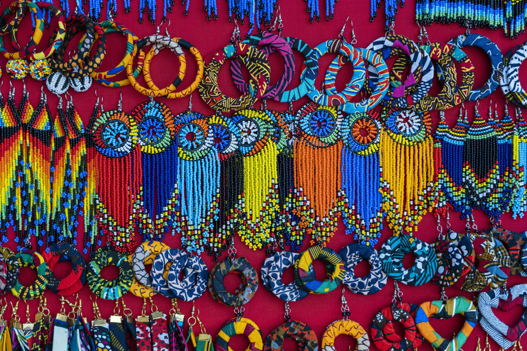 Visita de un día a Karen Blixen, Kobe Beads, Centro de la Jirafa y Bomas