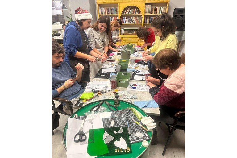 Thessaloniki: Christmas Stained Glass Ornaments Workshop