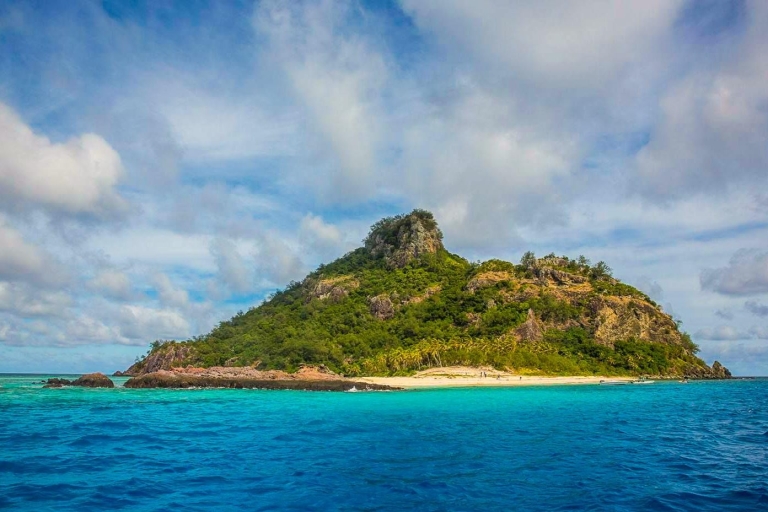 Mamanuca Islands: A 9-Hour Island-Hopping Day Trip Island Hopping in the Mamanucas