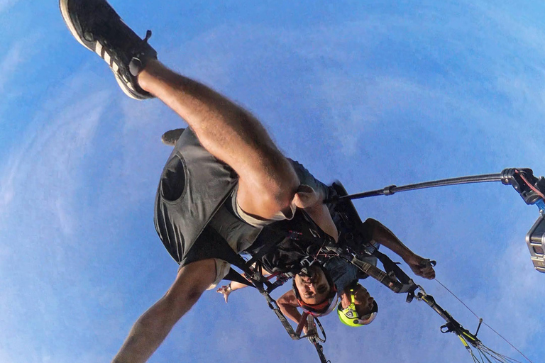 Niterói: Tandem Paragliding Flight with Luciano Miranda – No prior training required. Niterói: Tandem Paragliding Flight with Luciano Miranda – No Training Required