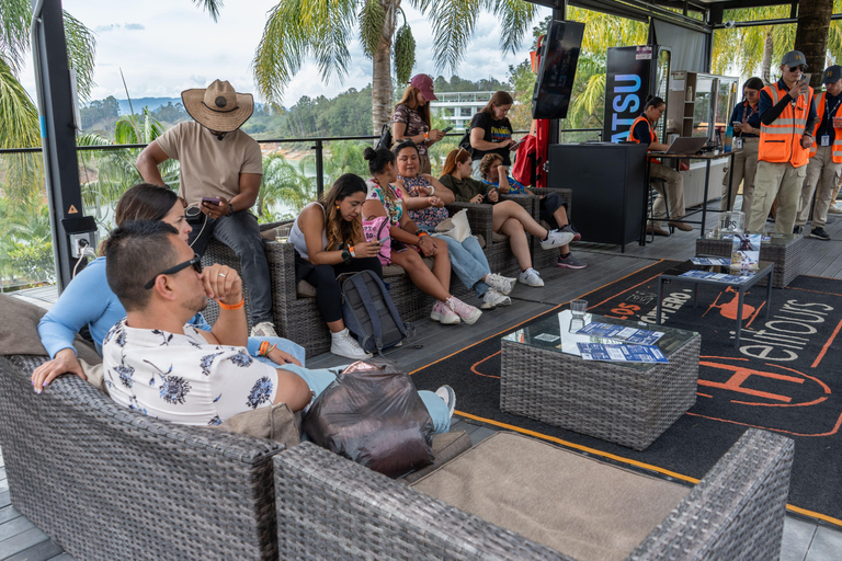 Guatapé: 6-minute scenic helicopter flight over the reservoir