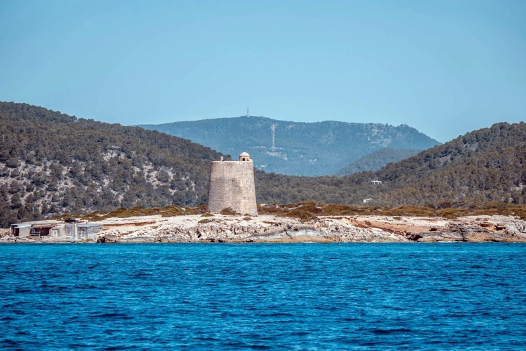 Ibiza : Excursion en bateau à Formentera avec Open Bar et PaellaFormentera : naviguer vers l'île merveilleuse