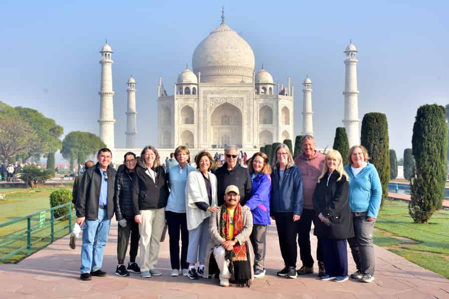 Von Delhi: Tagestour zum Taj Mahal mit Transfers. Foto: GetYourGuide Von Delhi: Tagestour zum Taj Mahal mit Transfers. Foto: GetYourGuide