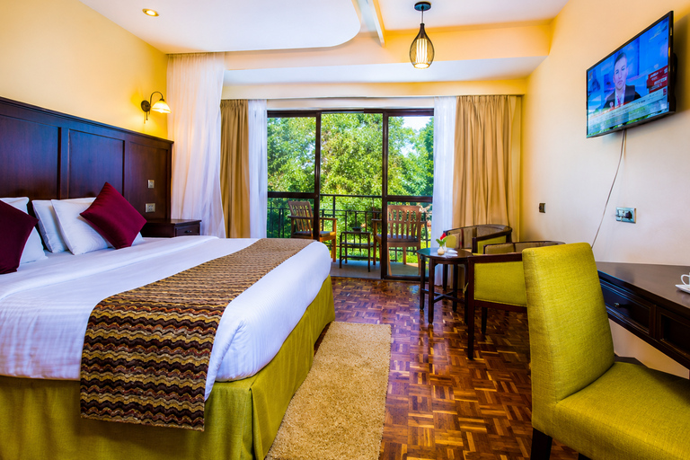 Nairobi: 3 days Lake bogoria, baringo & nakuru private tour