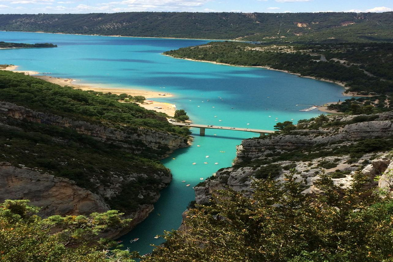 Day Trip: Lavender Fields & Gorges du Verdon LICENSED GUIDE + MERCEDES V