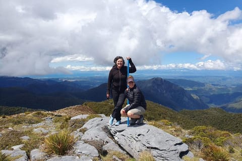 Nelson: Kahurangi National Park Private Guided Hike & Lunch - Image 2