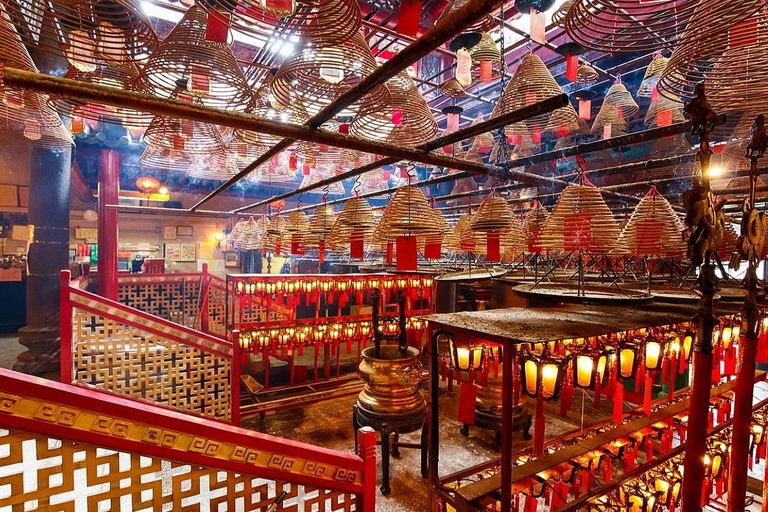 Hong Kong: Fire Dragon Dance Night with VIP seat and dim sum