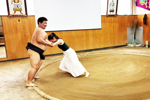 Tokyo: Sumo Experience with Live Show & Audience Challenge