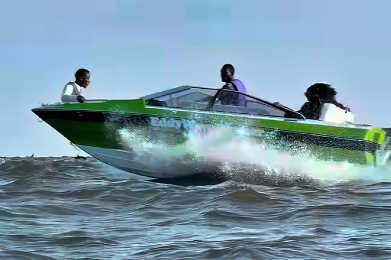 Entebbe: Botanical Gardens & Lake Victoria Water Sports Tour