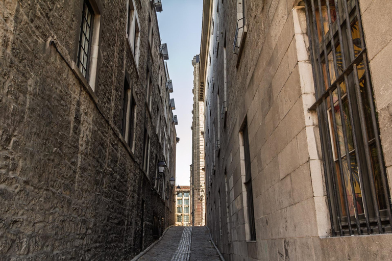 Montreal Top Highlights Private Guided Walking Tour 3-hour: Extended Old Town Highlights Tour
