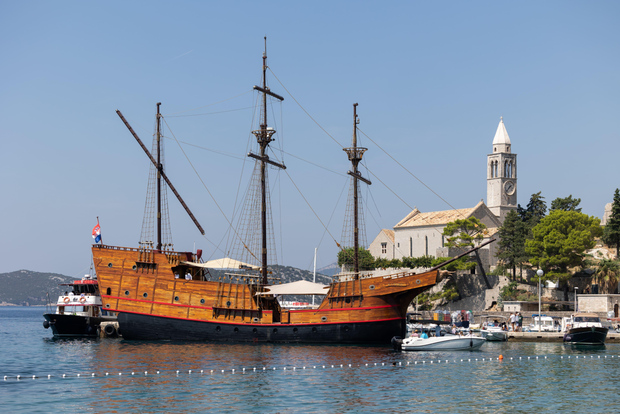 Dubrovnik: crociera di lusso su una nave pirata alle isole Elafiti