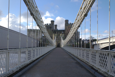Conwy: Conwy Town Walking Tour with Historic Sights