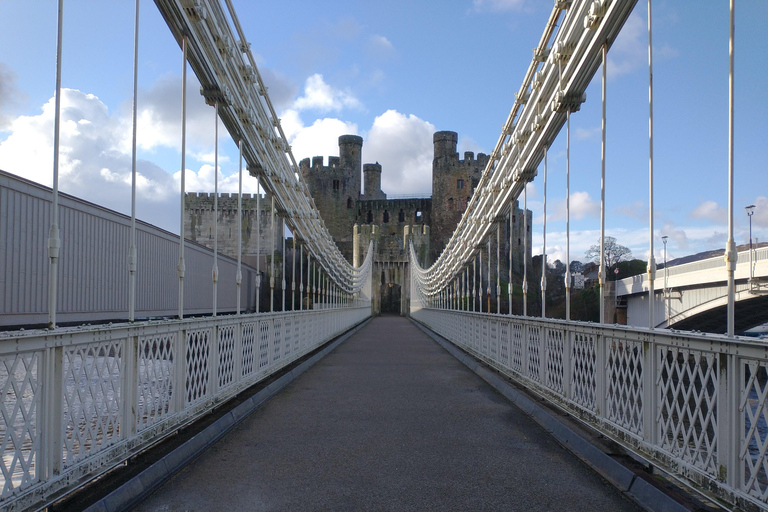 Conwy: Conwy Town Walking Tour with Historic Sights