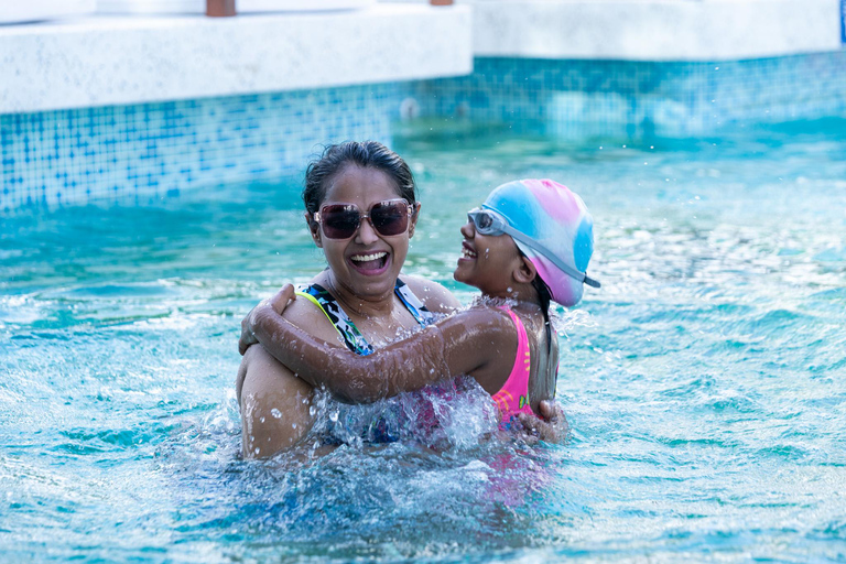 Hanoi: Ha Long Bay Luxury Day Cruise with Limousine & Buffet Luxury Cruise – Pick Up at Ha Long Port Meeting Point