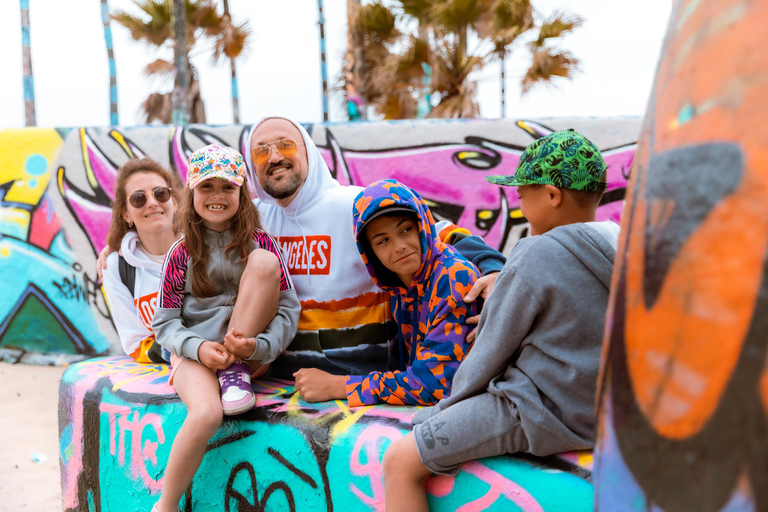 Los Angeles: Private Professional Vacation Photoshoot 30-Minute Los Angeles Photoshoot