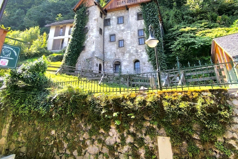 Serene Austrian Escape: Dürnstein, Melk, Salzburg, Hallstatt