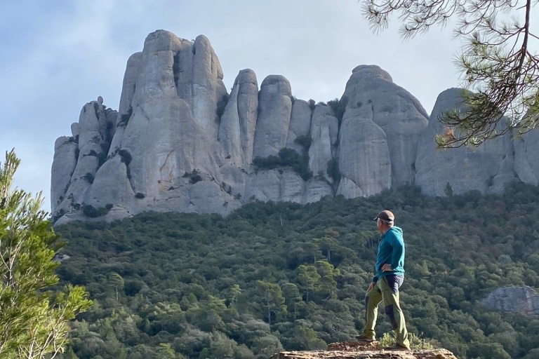 Barcelona: Tagesausflug zum Wandern und Reiten in Montserrat