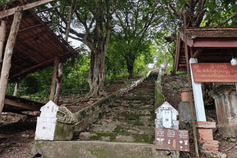 Luang Prabang: Xieng Man Village Walk Half-Day Tour