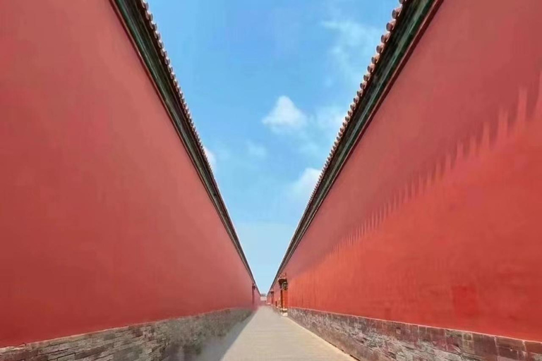 Beijing: Forbidden City Hidden Route Tour with Entry Tickets 08:00 Forbidden City In-Depth Tour_Small Group【Morning】