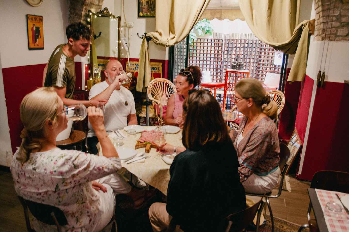 Bologna: Dinner, Wine & Tastings Walking Tour