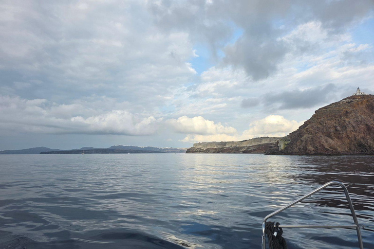 Santorini: Private Aimilianos Motor Yacht Cruise (2026)