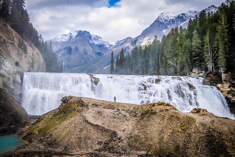 Emerald Lake, Wapta Falls, and Takakkaw Falls Tour in Banff