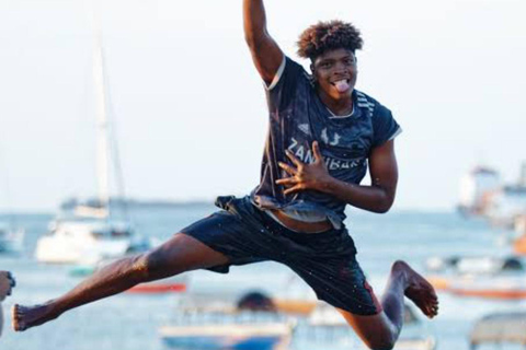 ZANZIBAR: Kryddodling, Stone Town-rundtur och Makachu DiversPRIVAT TUR TRANSFER INGÅR EJ