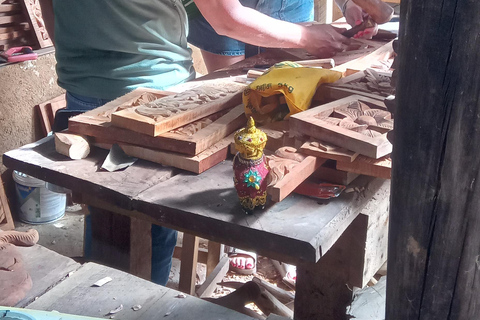 The Best Kandy Tuk-Tuk city Tour with a Professional Guide