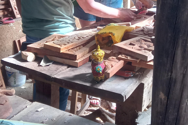 The Best Kandy Tuk-Tuk city Tour with a Professional Guide