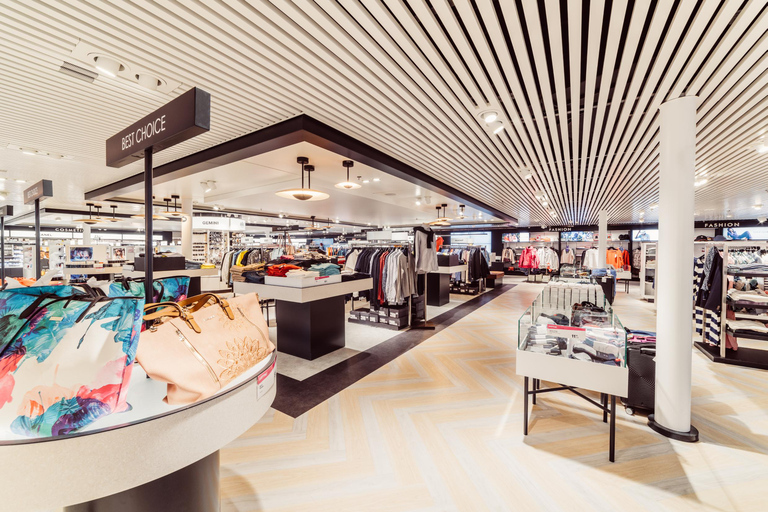 Da Helsinki a Tallinn: viaggia di notte in cabina con vista mare su un traghettoCabina Deluxe per 1-2 ospiti (colazione speciale + minibar)