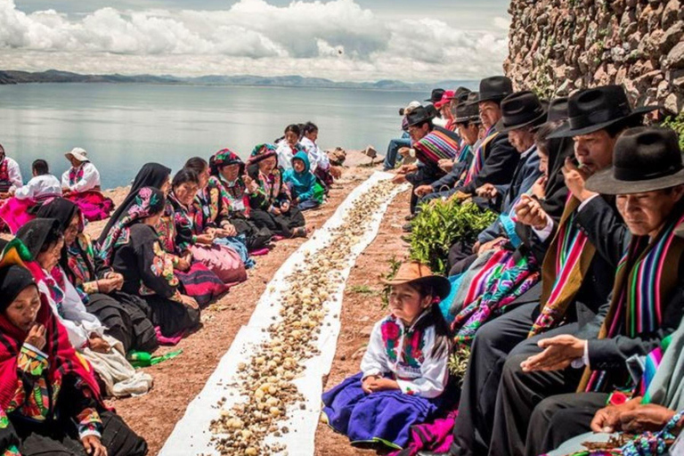 Całodniowa wycieczka nad jezioro Titicaca w Puno z typowym lunchem