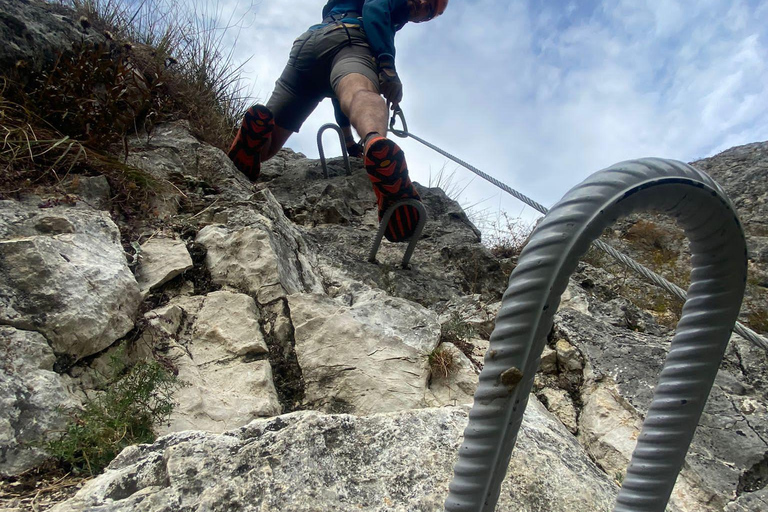 Brașov: Guided Gorge Hike, Caves, and Via Ferrata Adventure Brașov: Guided Hike and Caves