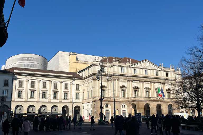 Milano: Guidad stadsrundtur med Duomo och valfri terrassSmågruppsresa med tillgång till terrass (hiss)