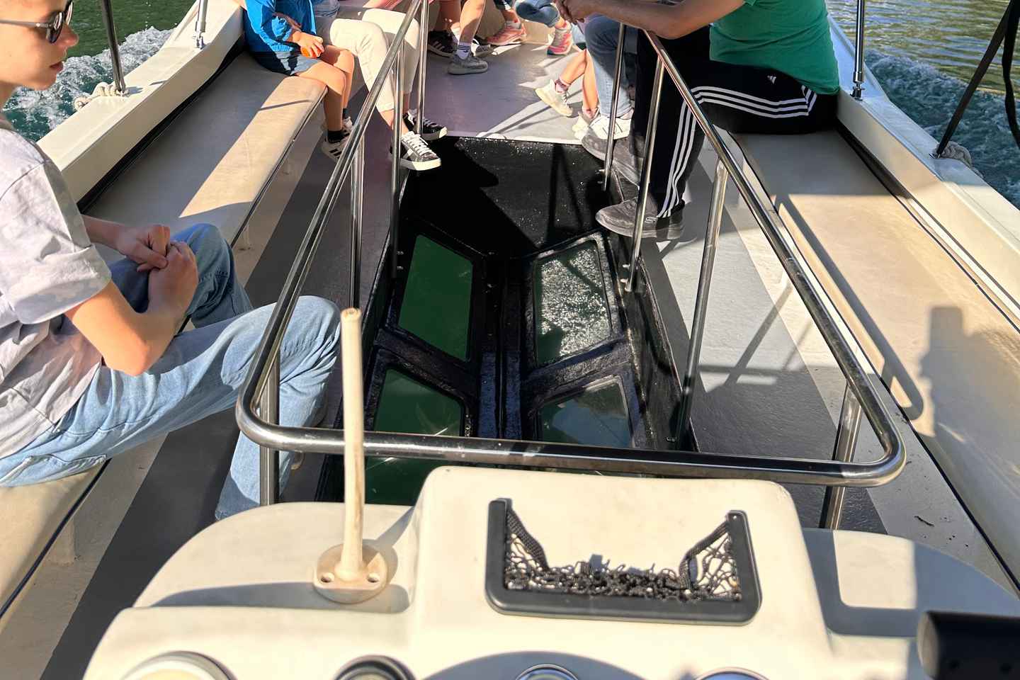 Omiš: Cetina River Canyon Glass Boat Tour to Radman Mills