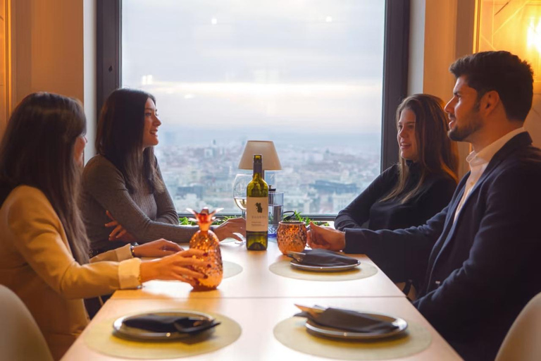 Madrid:360 Sky Bar Guaranteed Entry Ticket.€38 minimum spend