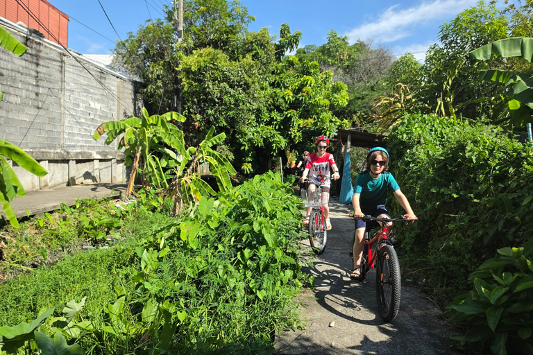 Bangkok: Hidden Gems Bike Tour to Street Food