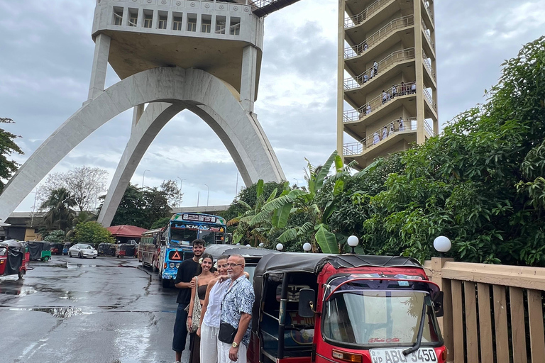 From Negombo: Colombo City Tour by Tuk Tuk with Hotel Pickup