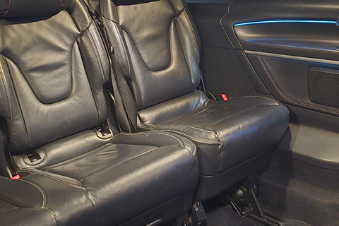Manchester: private hire & Chauffeur Tour to Liverpool