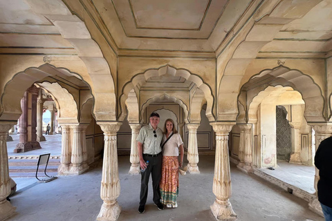 Visite citadine d&#039;une journée à Jaipur : fort d&#039;Amber, palais de la ville et guideJaipur : visite d&#039;une journée personnalisable avec voiture, chauffeur et guide