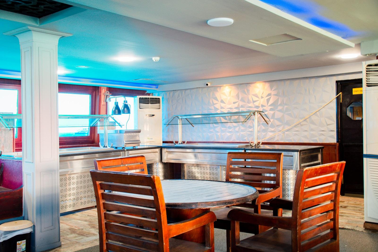 Hurghada: Luxury Catamaran Semi Submarine & Island & Sunset Luxury Catamaran Island With Private Transfer
