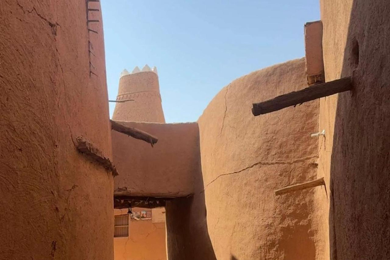 Riyadh: 2-day tour of 5 heritage villages and a safari trip