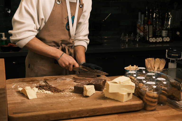 Tallinn: Old Town Guided Tour - Chocolate & Marzipan Tasting