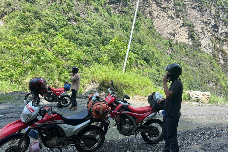 Kathmandu: 6-Day Ghorepani Poon Hill Motorbike Tour
